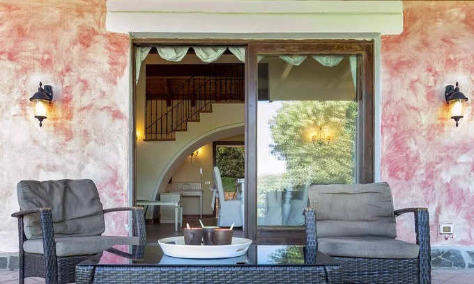 Stintino Villa | Villa Oleanders, Private Pool, Wi-Fi & Netflix