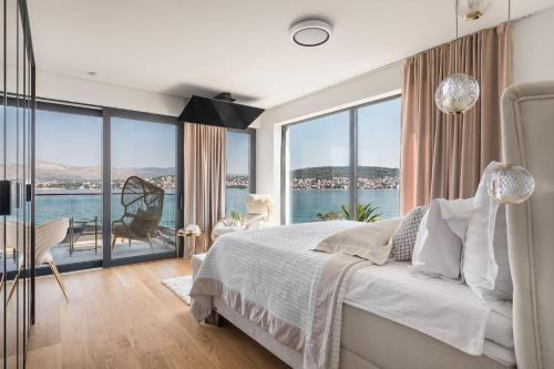 Okrug Villa | Villa Palace Al Nera Luxurius at sea with 2 swimming pools saunas