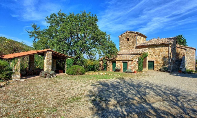 San Casciano dei Bagni Villa | Villa Palazzone - Country House with swimming pool in Orcia Valley, Tuscany