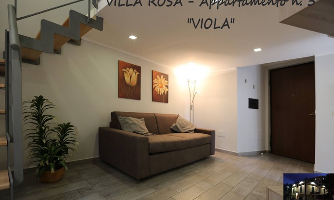 Bagnoli Apartment | VILLA ROSA - Apartment n. 3 "VIOLA" (4 beds):