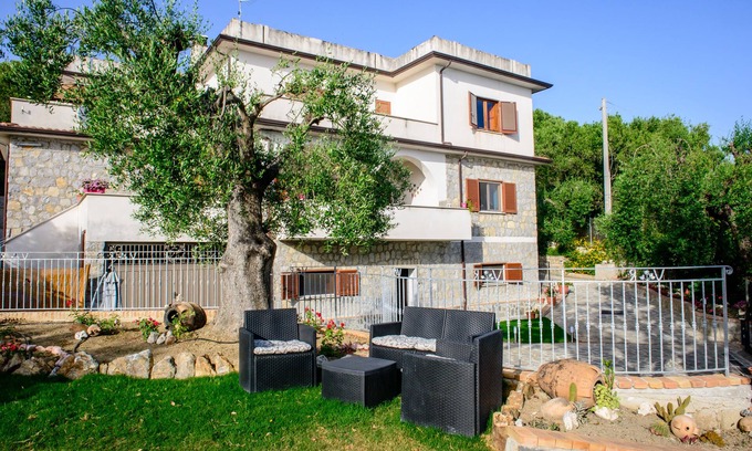 Pisciotta Villa | Villa Rosa Cilento Quadruple Pearl