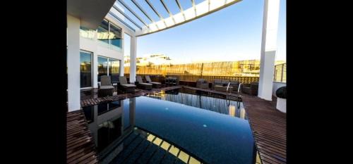 Eilat Villa | Villa Royal Comfort - Top Holiday Resort HEATED Pool & Jucuzzi רק משפחות !