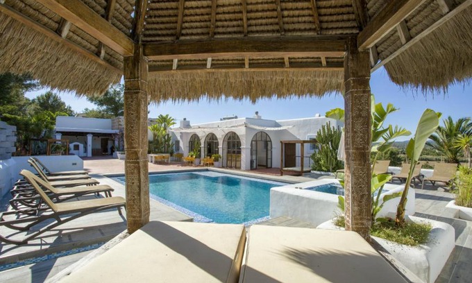 Puig d'en Valls Villa | Villa Savines is a luxury villa close to Ibiza Town and Playa Den Bossa