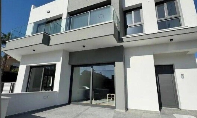 Potamos tis Germasogeias Villa | Villa - Sleeps 6 - Near Local Attractions