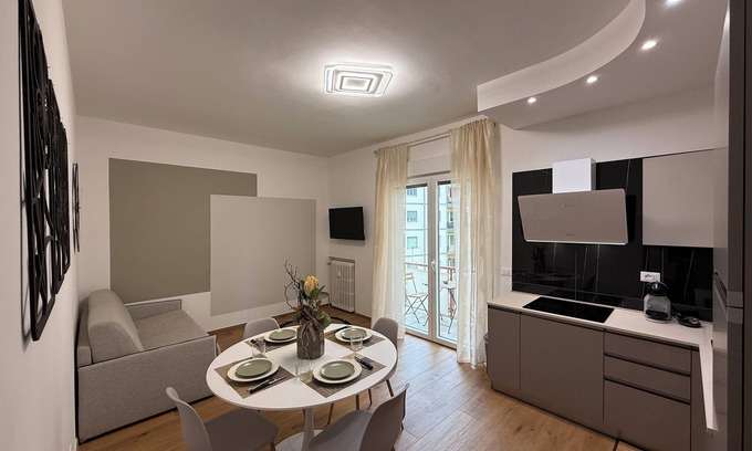 Isolotto Apartment | [Villa Strozzi]-Modern Apartment