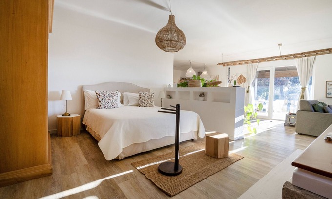 Impalata Villa | Villa 'Suite In Torto with Pool' with Shared Pool, Wi-Fi and Air Conditioning