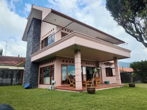 Tawangmangu Villa | Villa Sulthon