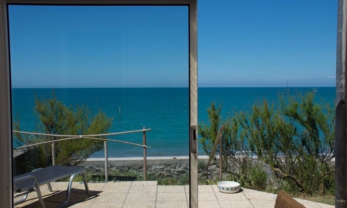 Manche Villa | Villa sur la Plage à 5 mn à Pieds des Restaurants, Commerces, Golf, Tennis, etc