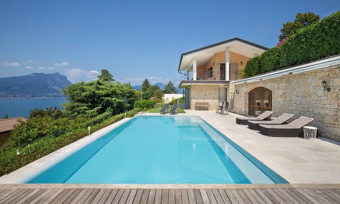Torri del Benaco Villa | Villa Sybille With Pool And Lake View