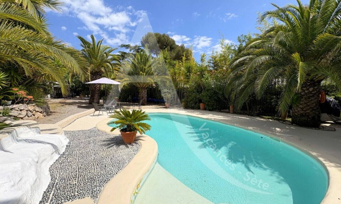 Sete Villa | Villa T2 avec piscine privée, jardin paysagé et climatisation