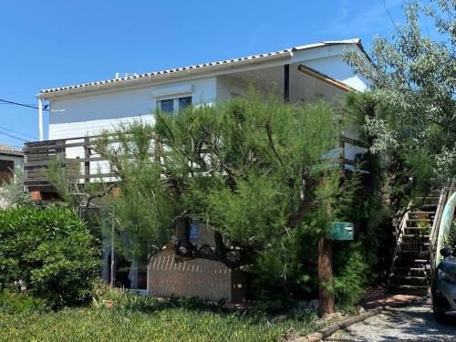 Gruissan Plage Ski Chalet | Villa Tamaris