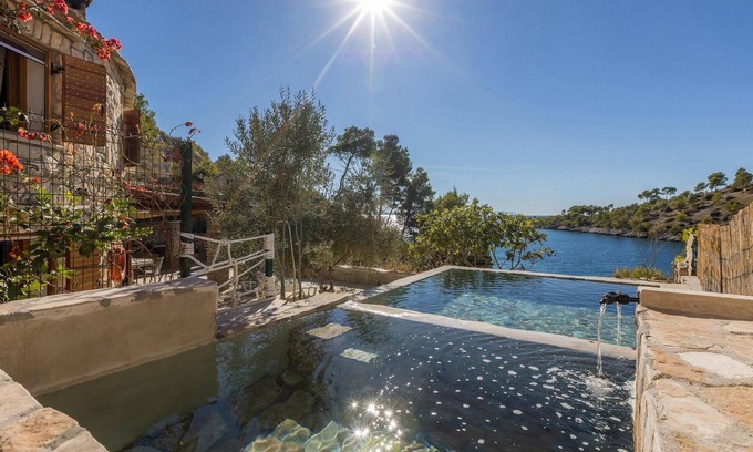 Milna (Brac) House | Villa The Old Captain's House