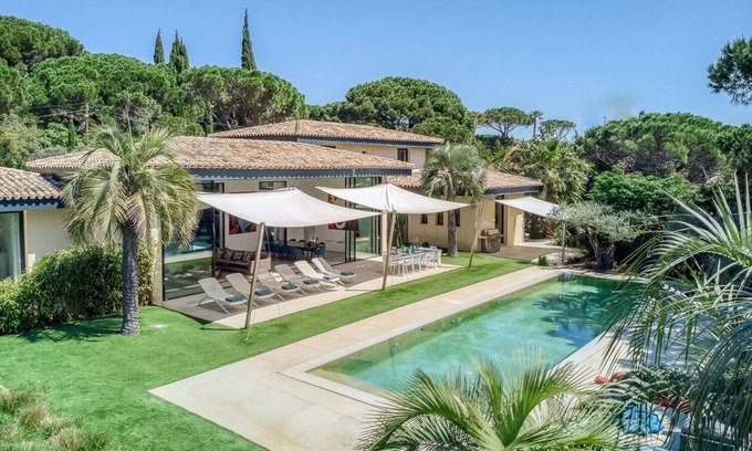 Ramatuelle Villa | Villa Tinky Summary: