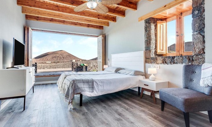 La Oliva Villa | Villa Tranquila