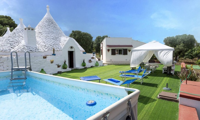 Ceglie Messapica Villa | Villa "Trullo Libellula" with Private Garden, Private Mini Pool & Wi-Fi