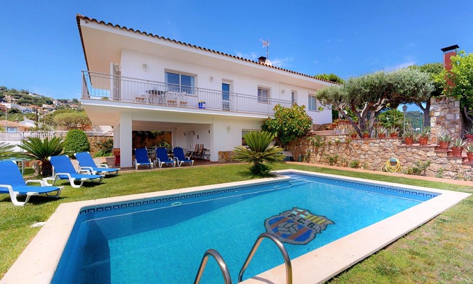 Mataro Villa | VILLA VALENTINA