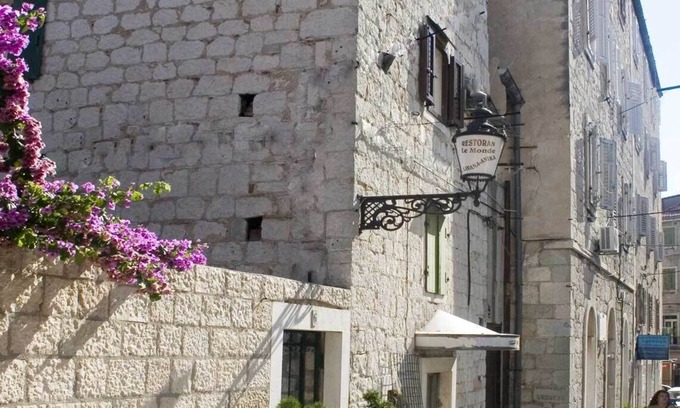 Split House | Villa Veli Varos, 4 bedrooms, near Diocletian pallace, Split old town