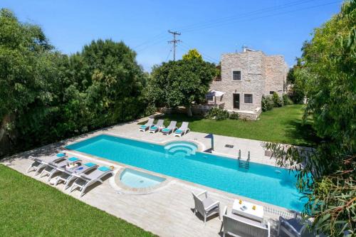 Kato Gouves Villa | Villa Vincenzos by Villa Plus