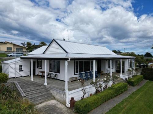 Riverton House | Villa Vista