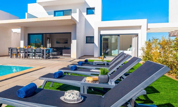 Castelo Villa | Villa w/Heatable Pool and BBQ in Albufeira