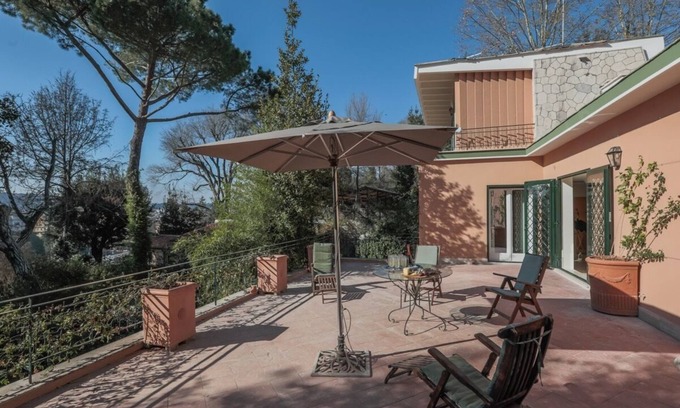 Quartiere III Pinciano House | Villa with a private garden and view on St. Peter's in the heart of Rome