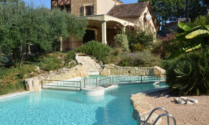 Mauzens-et-Miremont Villa | Villa with closed garden, private pool and playground for children