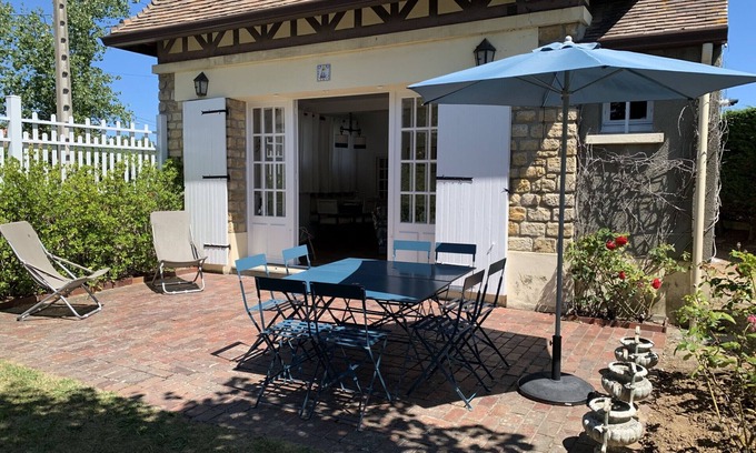 Cabourg House | Villa with Garden in Cabourg, Near Beach and Center