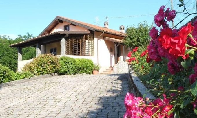 Ricco del Golfo di Spezia Villa | Villa with Pool near 5Terre Firefly
