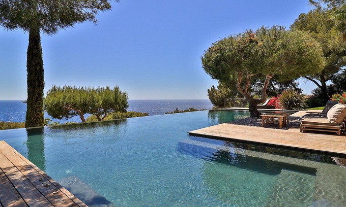 Saint-Cyr-sur-Mer Villa | Villa with private pool, superb sea view and tennis court