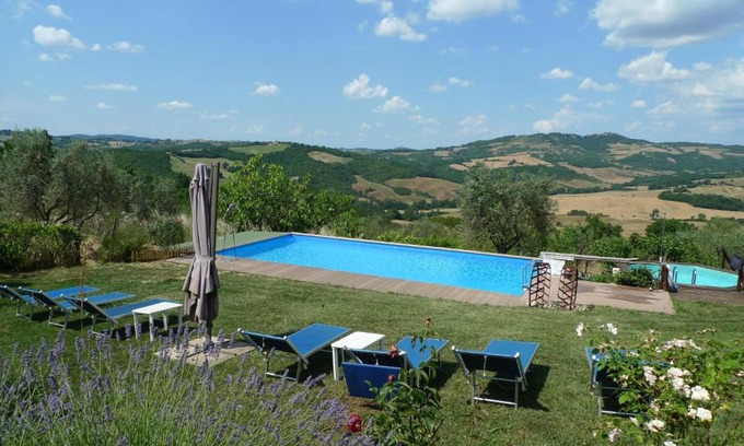 Radicondoli Villa | Villa with private swimming pool and private garden in quiet area, panoramic views
