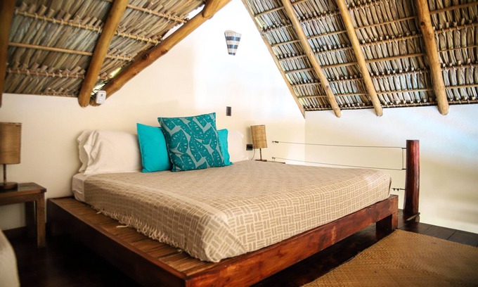 Cobano Villa | Villa with Shared Pool