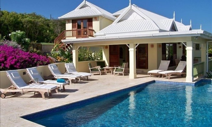 Fort Jeudy House | Villa with Spectacular Views & Pool in Unspoiled Grenada