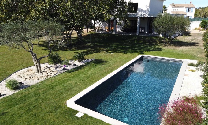Aigues-Vives House | Villa with swimming pool between sea and camargue