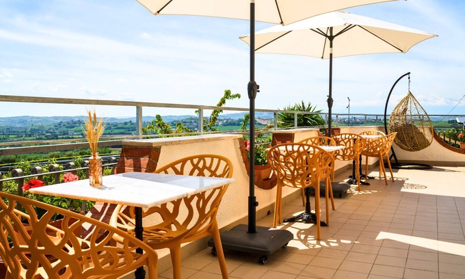 Torano Nuovo Bed & Breakfast | Villa Yucca - B&B and Glamping