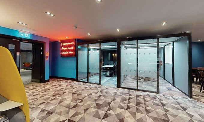 Headingley Hotel | Village Hotel Leeds North