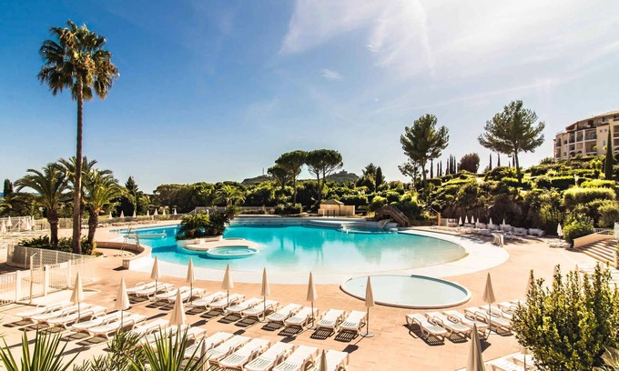 Cap Esterel Apartment | Village PIERRE ET VACANCES CAP Estérel Le Jardin clos privatif FH 007