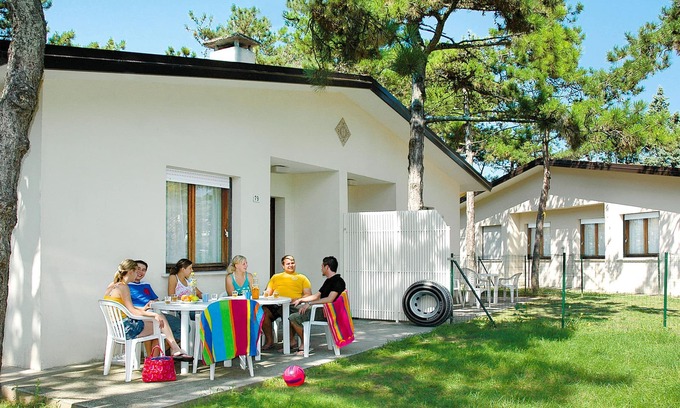 Lignano Pineta House | Villaggio Le Palme by Interhome