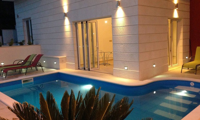 Marusici Villa | Villasanta De Luxe 2+2 with Outdoor Pool