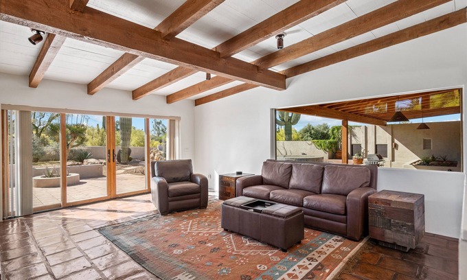 Carefree House | Vintage Classic Private Carefree Home