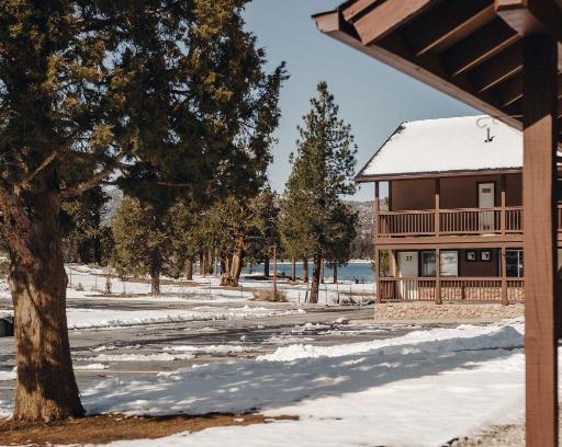 Big Bear Lake Hotel | Vintage Lakeside Inn