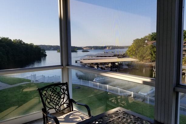 Lake Ozark Hotel | Vintage Landing