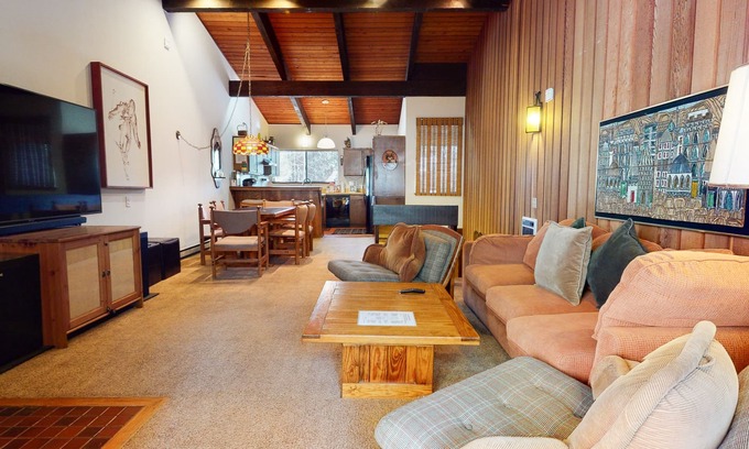 Mammoth Lakes Condo | Vintage Spacious Cabin for a Summer Get-a-way! Near The Village, Pool On-site
