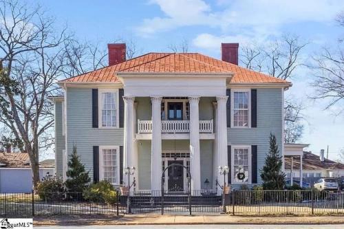 Anderson House | Virginia Suite