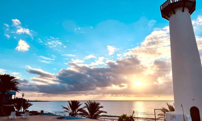 Playa del Aguila House | VIVIENDA ÚNICA EN PRIMERA LÍNEA DE PLAYA