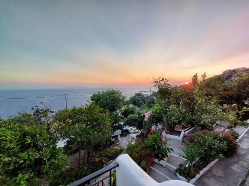 Kato Aprovatou Apartment | Vlami's House Andros