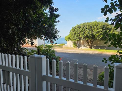 Klein Brak River House | Volgens Plan Family Holiday Home in Little Brak River