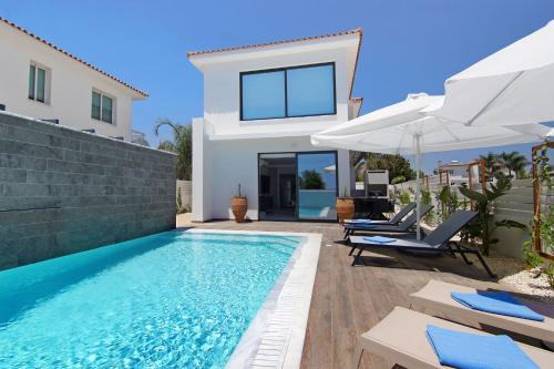 Ayia Thekla Villa | Votsalo Villa - 30m from Med Sea