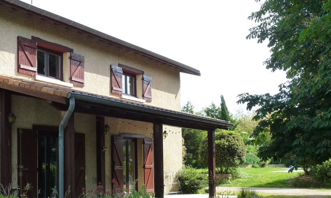 Ville-sous-Anjou House | Vrbo Property