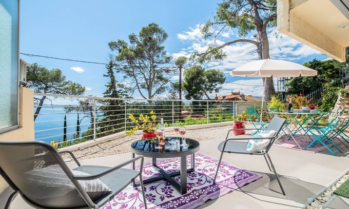 Lazaret Apartment | Vue Des Anges-Breathless views over Baie des Anges