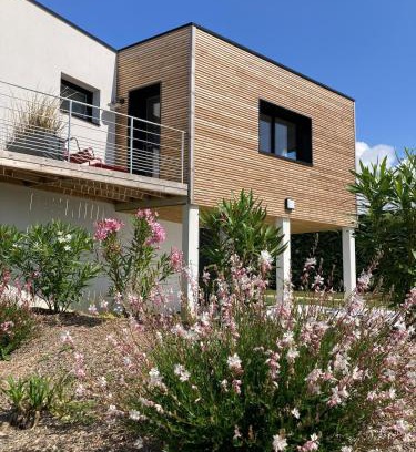 Bourgneuf-en-Retz Apartment | Vue panoramique Marais Breton, 900 m océan, superbe T2 avec terrasse